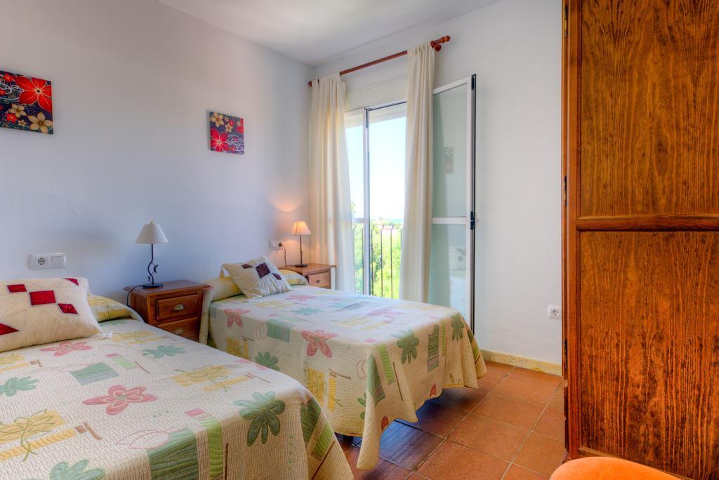 Apartamentos Costa Trafalgar Саора Номер фото